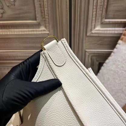 HM CLEMENCE EVELYNE PM WHITE 30CM