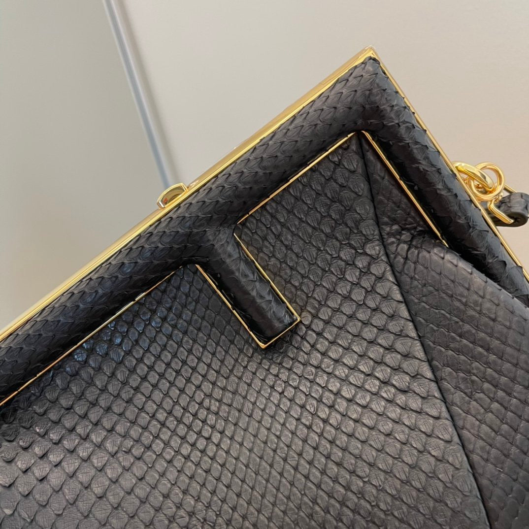FI First Small Black For Women, Women’s Bags, Shoulder And Crossbody Bags 10.2in/26cm FF 8BP129A