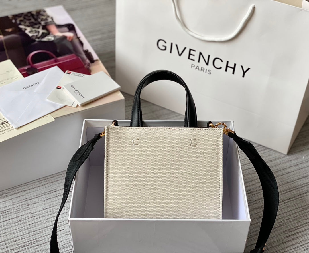 gv Medium G Tote Shopper Bag Canvas Beige/Black For Women, Handbags, Shoulder Bags 7.5in/19cm GVC BB50N0B1DR-255