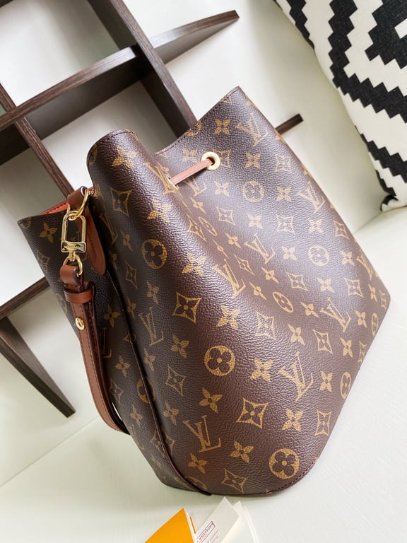 LUV NEONOE MM BROWN