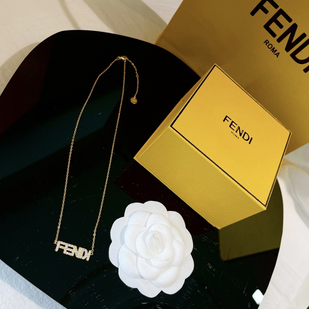 FD GOLD NECKLACE