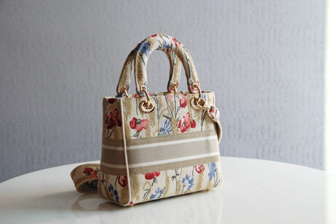 DO 44532 Lady D-Lite Reverse dirty white 24CM