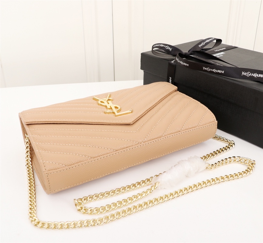 YSL CASSANDRE MATELASSÉ CHAIN WALLET IN GRAIN DE POUDRE EMBOSSED BEIGE 22CM 377828BOW012721