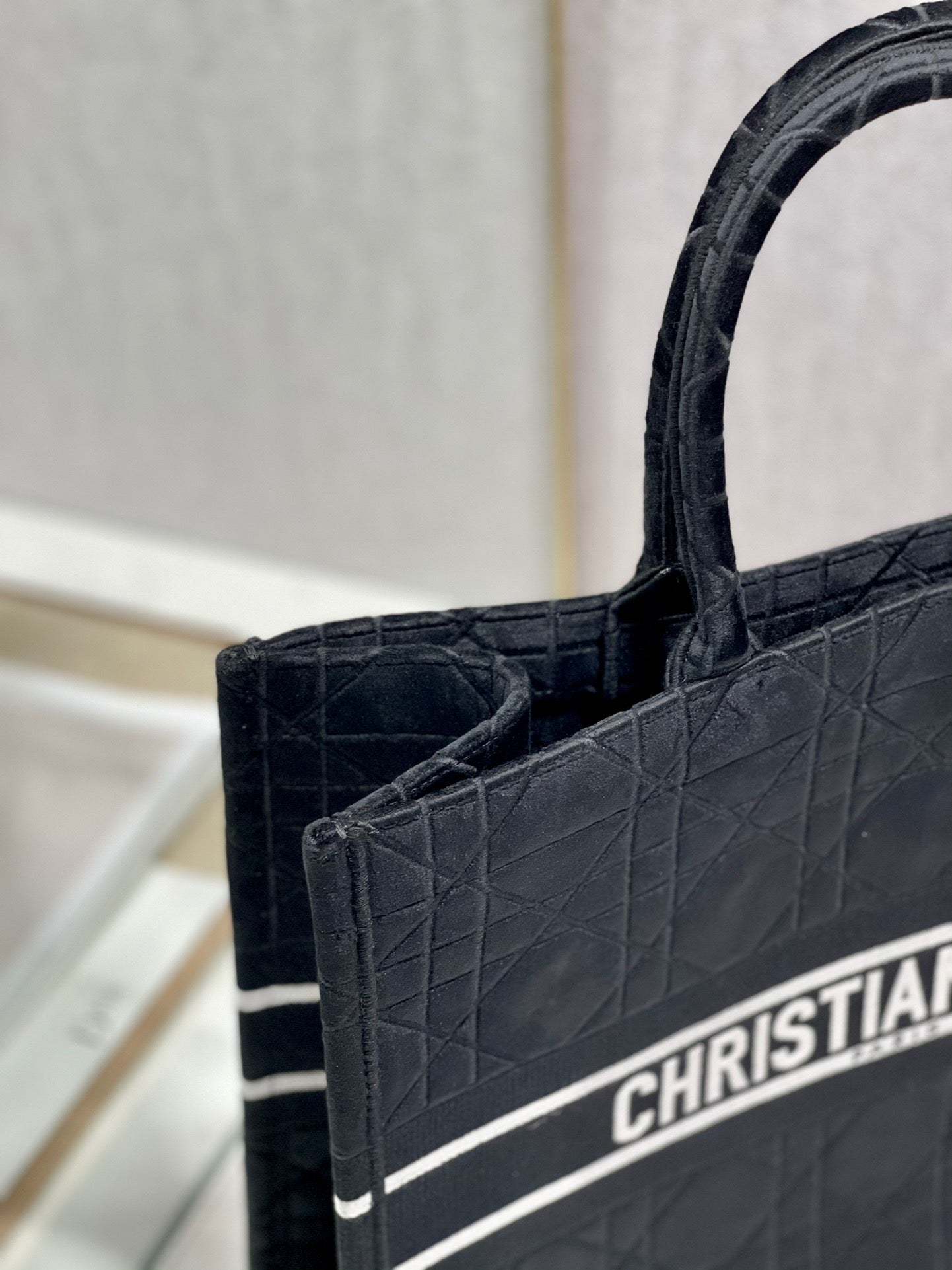 DI Large Book Tote Black, For Women, Women’s Handbags 16.5in/42cm CD