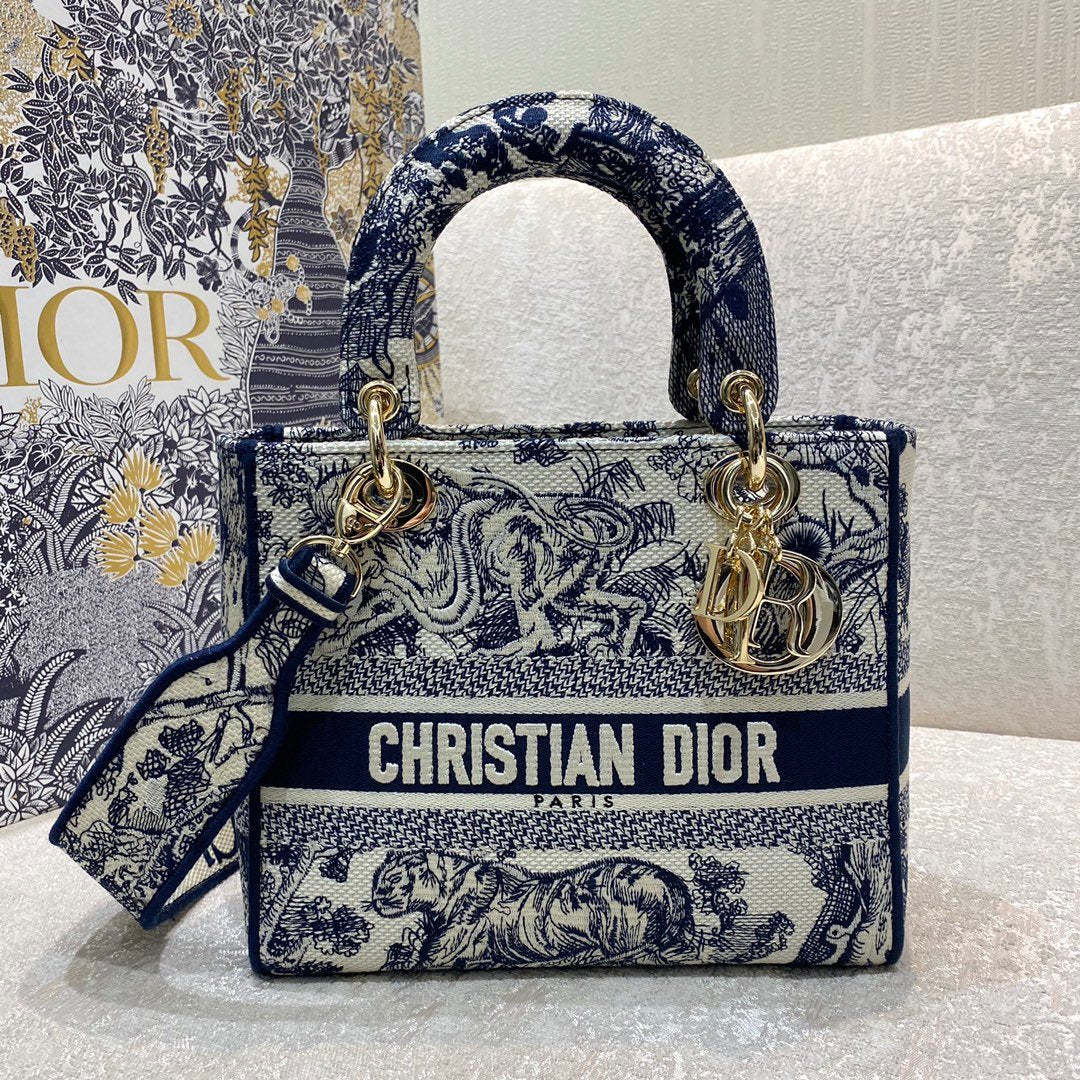 DI Medium Lady D-Lite Bag Blue Toile de Jouy Reverse Embroidery, Blue Handbags, Crossbody Bags, 24cm CD M0565ORGO_M928