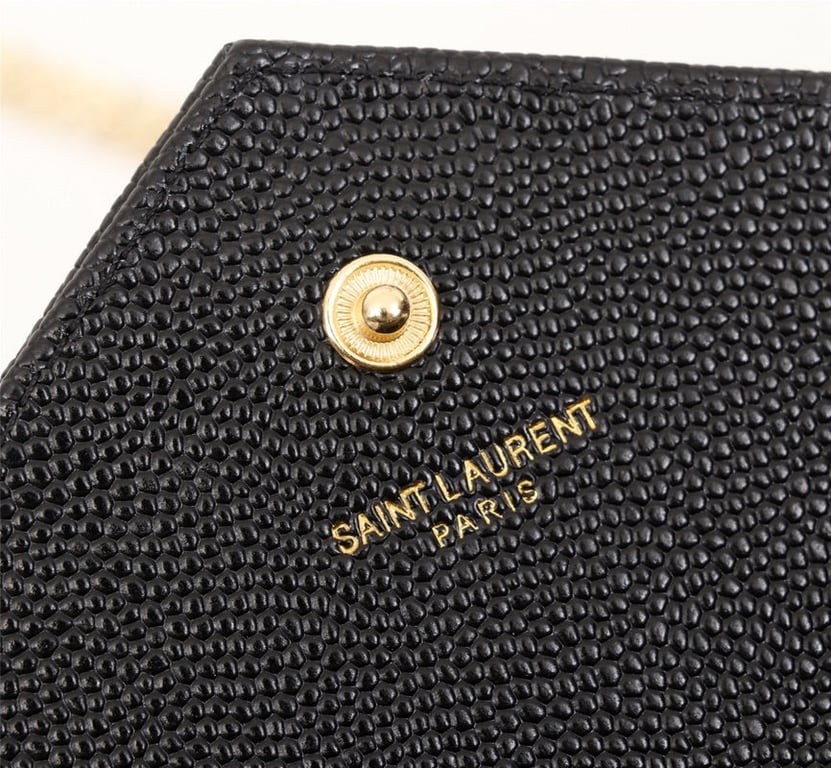 SAINT LAURENT CASSANDRE MATELASSE CHAIN WALLET IN GRAIN DE POUDRE EMBOSSED BLACK GOLD 22CM