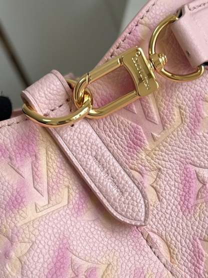 LUV NEONOE BB 20CM PINK