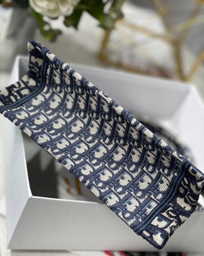 DOR SMALL BOOK TOTE BLUE DOR OBLIQUE EMBROIDERY M1265ZRIW M928