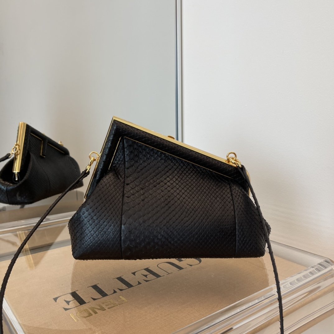 FI First Small Black For Women, Women’s Bags, Shoulder And Crossbody Bags 10.2in/26cm FF 8BP129A