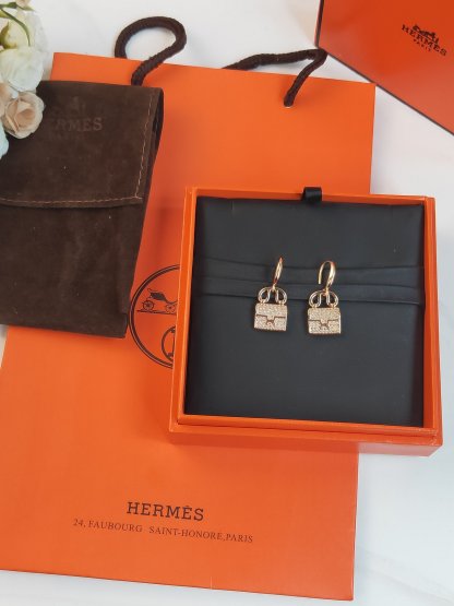 HM EARRINGS