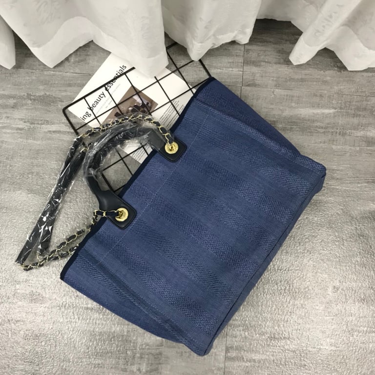 CHL 38CM CANVAS LARGE NAVY BLUE DEAUVILLE TOTE BAG