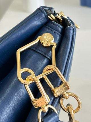 LUV NAVY BLUE COUSSIN PM 26CM