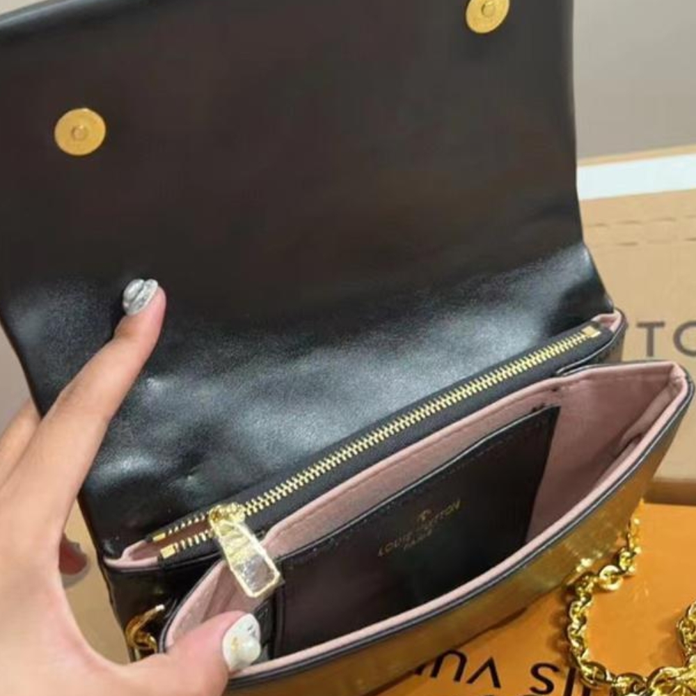 LV POCHETTE COUSSIN BLACK M80742