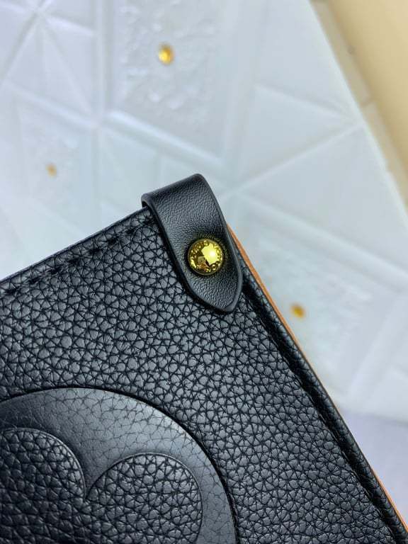 LUV BLACK 41CM CRAFTY ONTHEGO GM