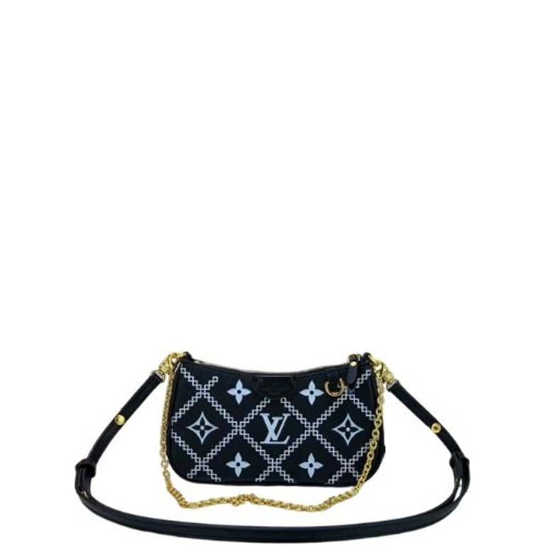 LUV EASY POUCH ON STRAP BLACK 19CM