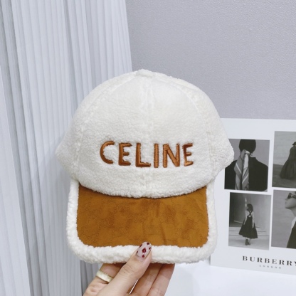 CL AUTUMN AND WINTER HAT BEIGE AND WHITE