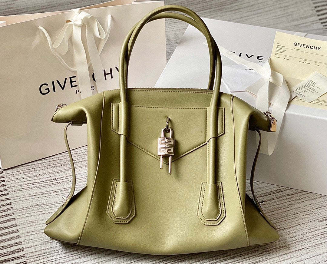 gv Small Antigona Soft Bag Green For Women, Handbags, Shoulder Bags 17.7in/45cm GVC 