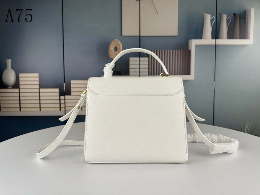 SAINT LAURENT CASSANDRA MEDIUM TOP HANDLE IN GRAIN DE POUDRE EMBOSSED WHITE LEATHER 24CM