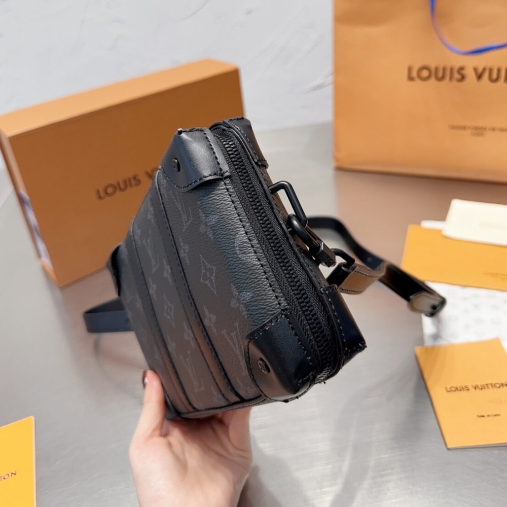 LV SOFT TRUNK MONOGRAM ECLIPSE CANVAS BLACK 23CM M69838