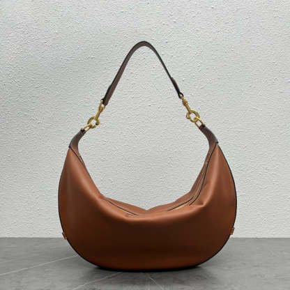 CE Medium Leandre Bag In Supple Brown For Women 14in/35cm 197263DV7.04LU