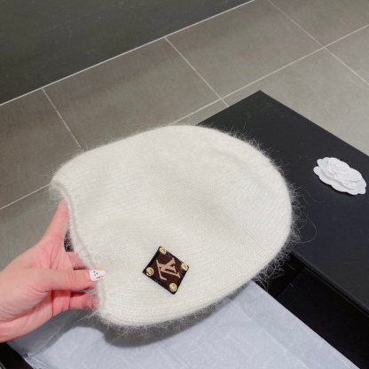 LV WOOL BEANIE WITH MONOGRAM CANVAS &amp; LEATHER TAG WHITE