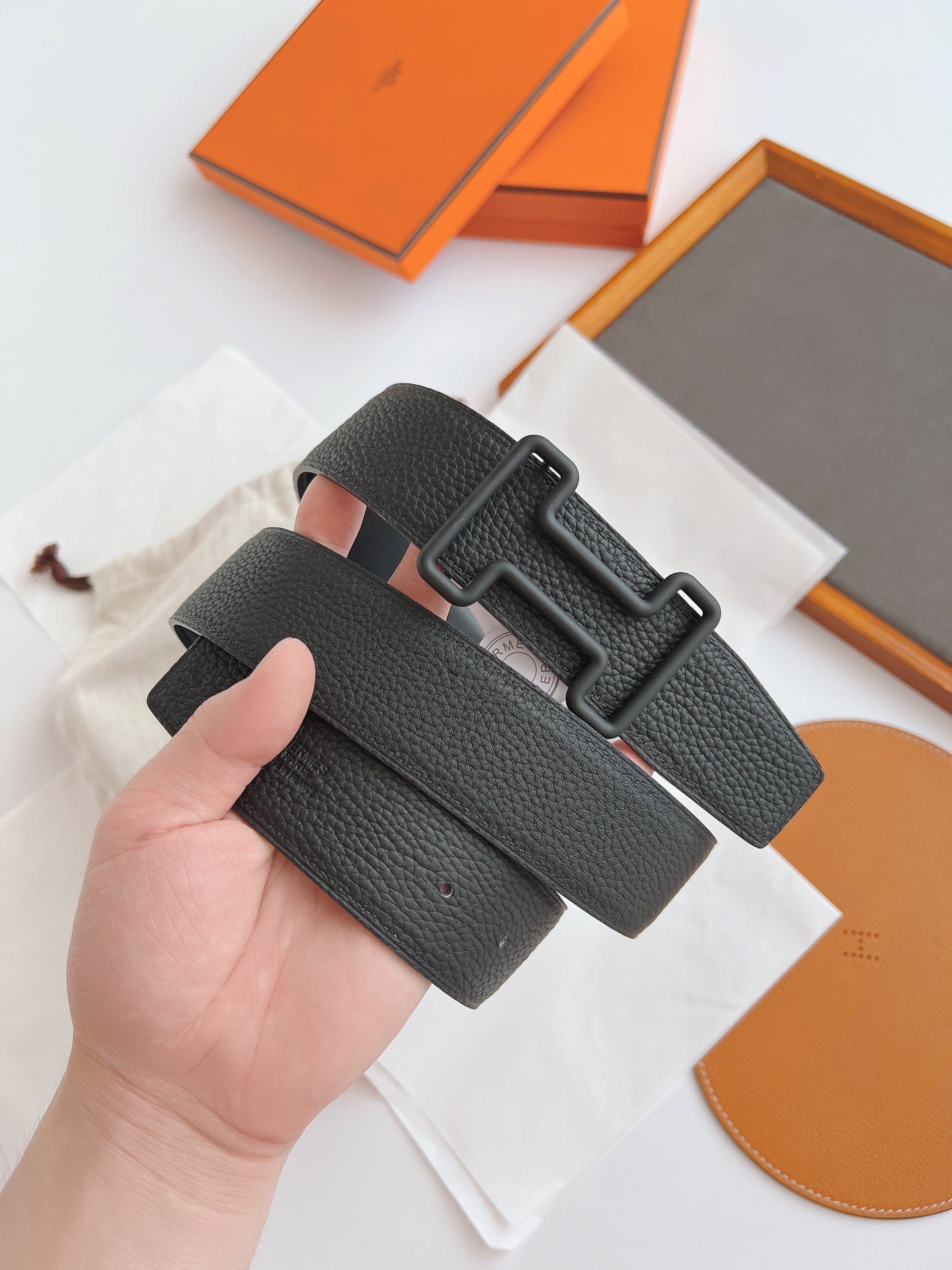 HM LEATHER BELT WITH H BUCKLE BLACK 38MM