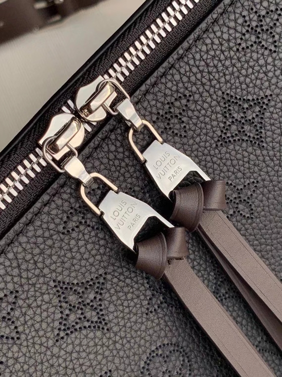 LUV BEAUBOURG HOBO MM 32CM BLACK