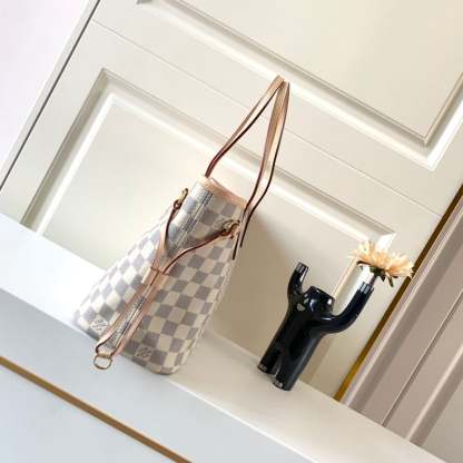LUV 29M PM NEVERFULL DAMIER AZUR