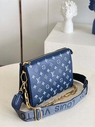 LUV NAVY BLUE COUSSIN PM 26CM