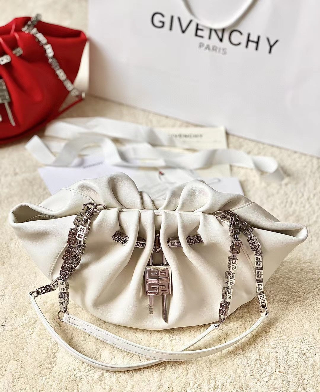 gv Small Kenny Bag Ivory For Women, Handbags, Shoulder Bags 12.6in/32cm BB50MJB1DM-105