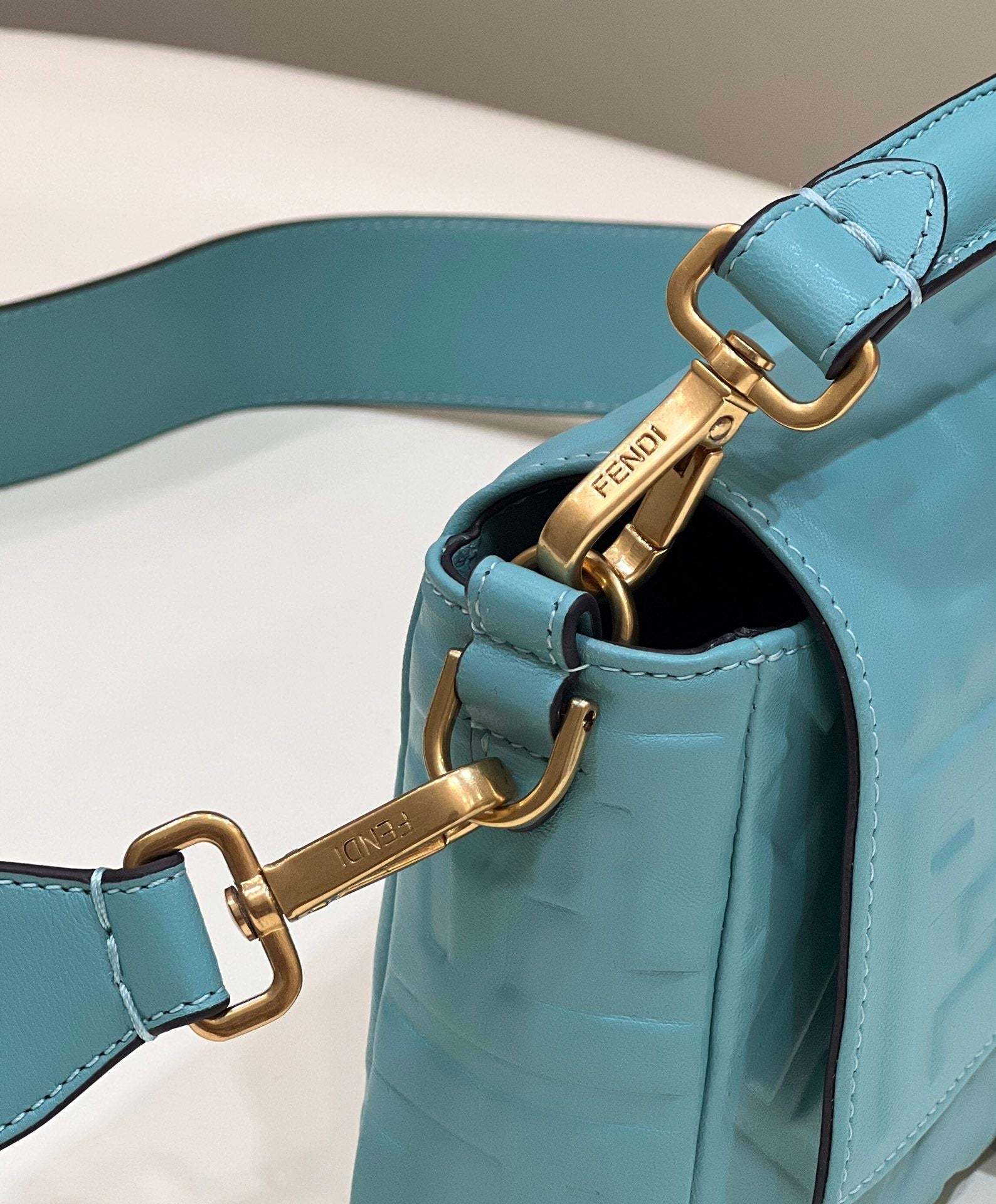 FI Baguette Teal For Women, Women’s Handbags, Shoulder And Crossbody Bags 10.6in/27cm FF 8BR600