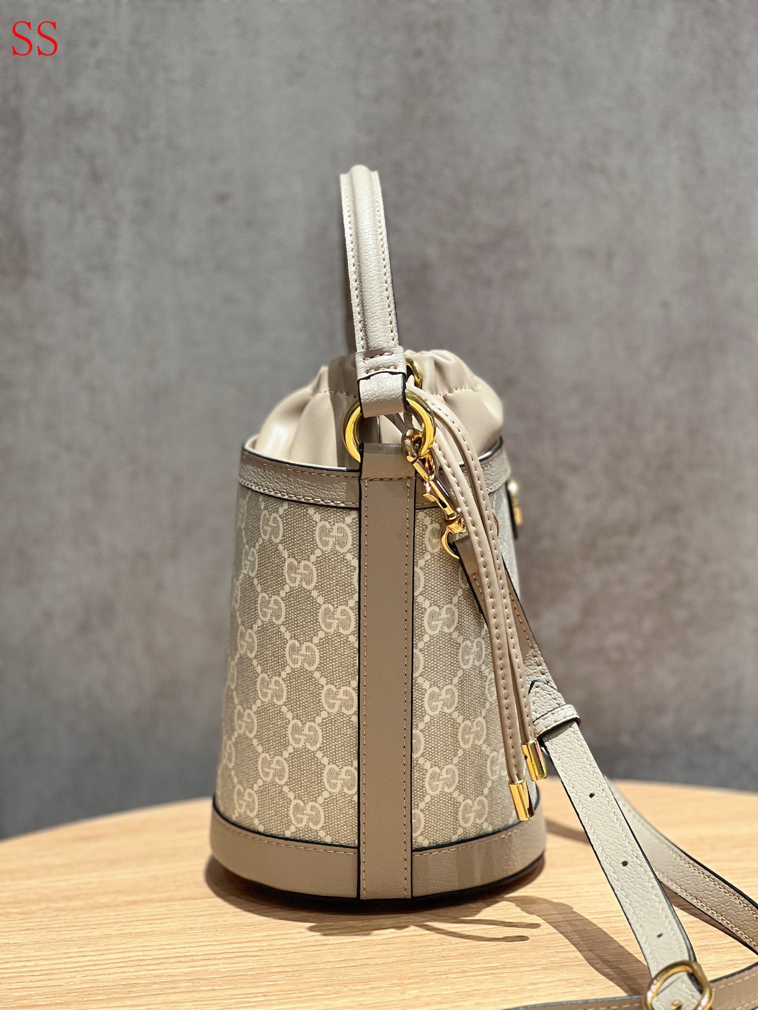 GG OPHIDIA BUCKET BAG BEIGE 20CM