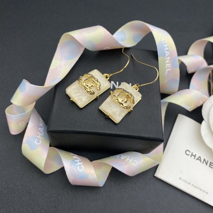 CC RECTANGLE EARRINGS