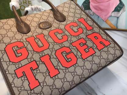 GG TIGER MEDIUM TOTE BAG WITH INTERLOCKING G 31CM DARK BROWN