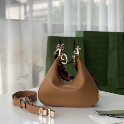 GG GG ATTACHE SMALL SHOULDER BAG IN ORANGE 23CM 702823 UXWBG 3162