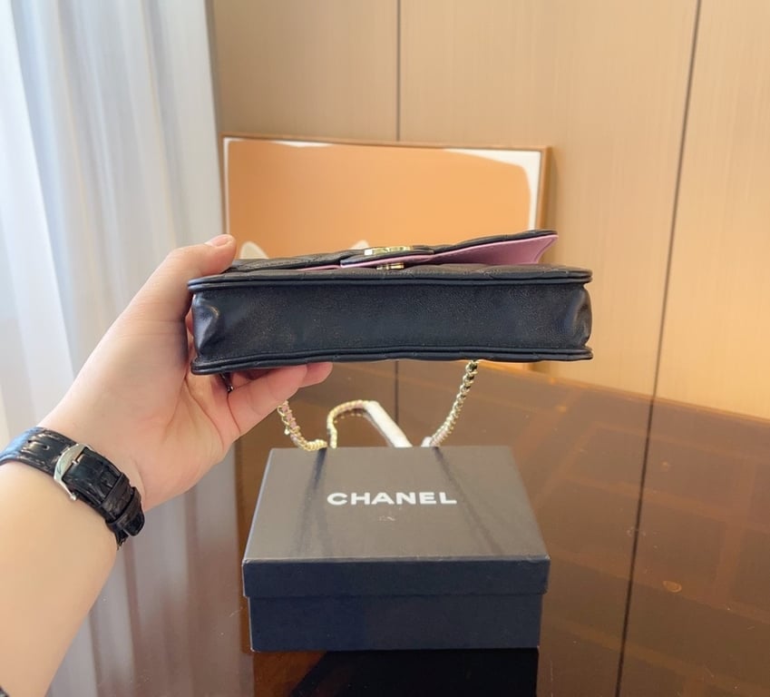 CHL MINI FLAP BAG WITH TOP HANDLE 19CM BLACK AS2431