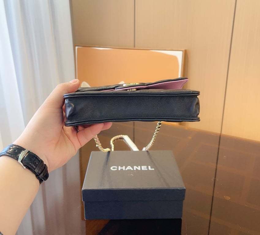 CHL MINI FLAP BAG WITH TOP HANDLE 19CM BLACK AS2431