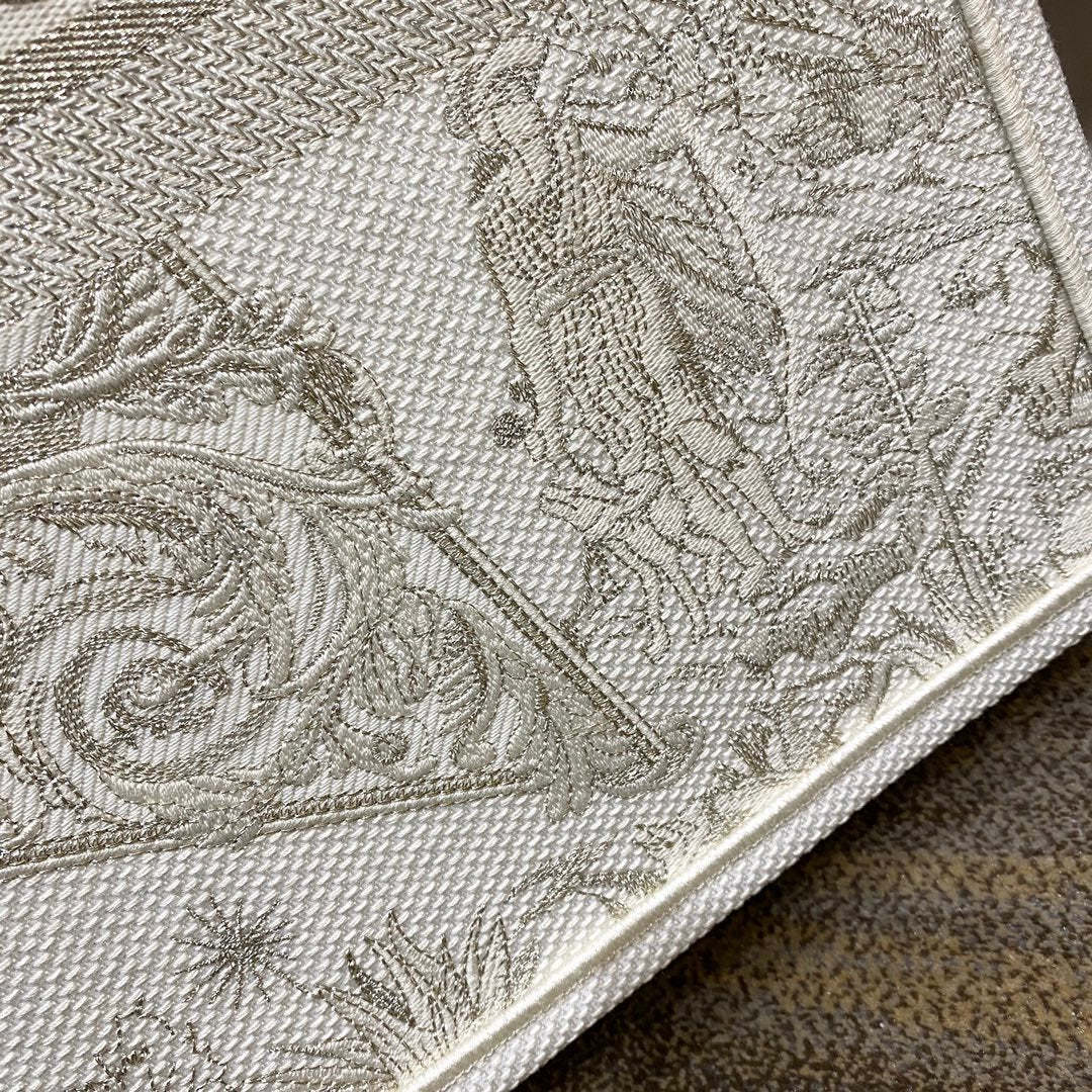 DI Large Book Tote Gold-Tone Around The World Stella Embroidery, For Women Women’s Handbags, 42cm CD M1286ZTQL_M01E