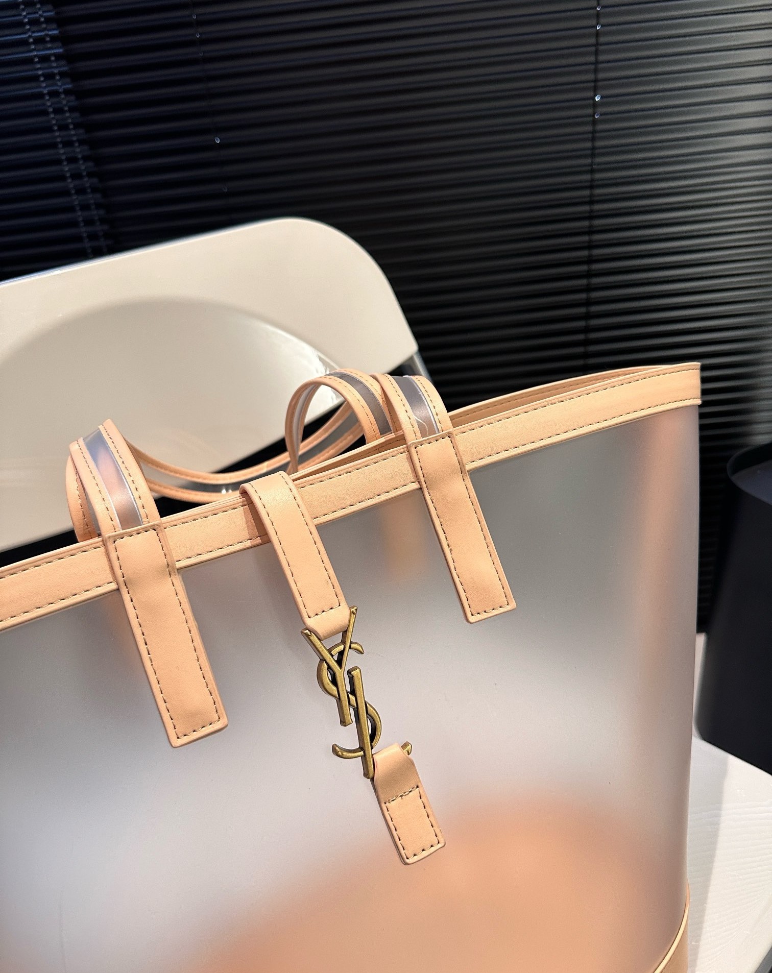 YSL PANIER MEDIUM IN VINYL AND VEGETABLE TANNED LEATHER BROWN 28 CM 773697FAC0F2275