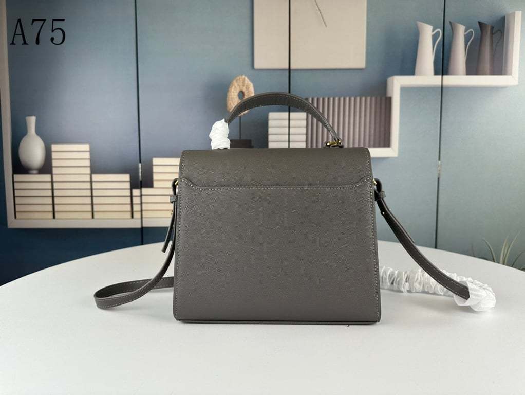 SAINT LAURENT CASSANDRA MEDIUM TOP HANDLE IN GRAIN DE POUDRE EMBOSSED FOG LEATHER 24CM