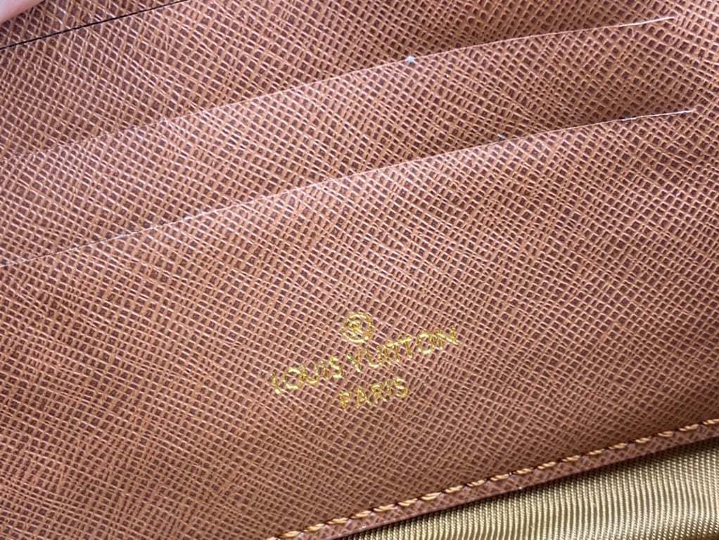 LUV WALLET ON CHAIN IVY BEIGE