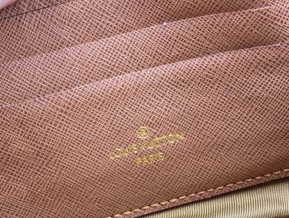 LUV WALLET ON CHAIN IVY BEIGE