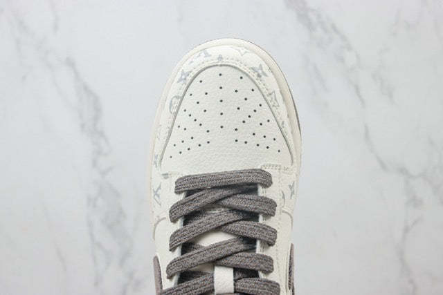 Designer SB Dunk Low x LV FC1688-131