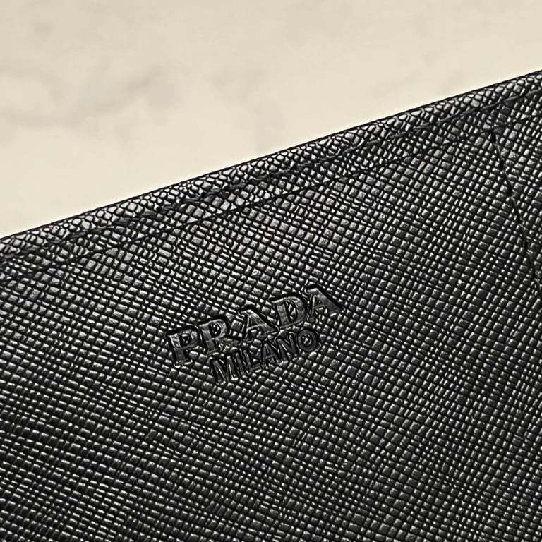 PR SAFFIANO LUX LEATHER FLAP CONTINENTAL BLACK WALLET 19CM