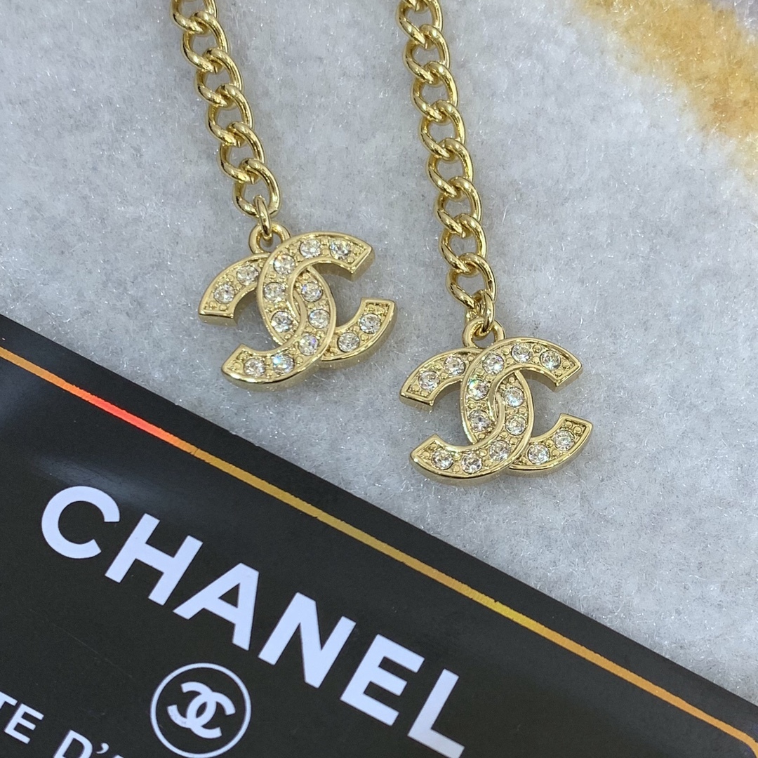 CC CC GOLD EARRINGS