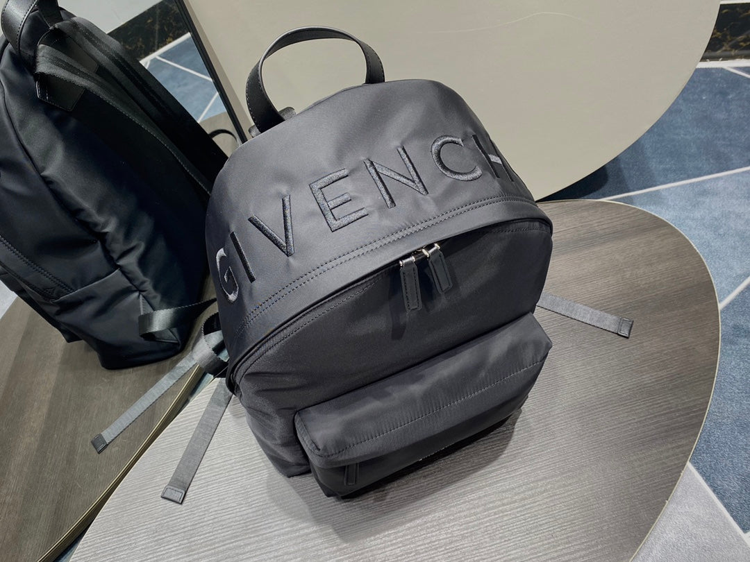 gv Essentiel U Backpack Black For Men, Men&#8217;s Backpacks 17in/43cm GVC