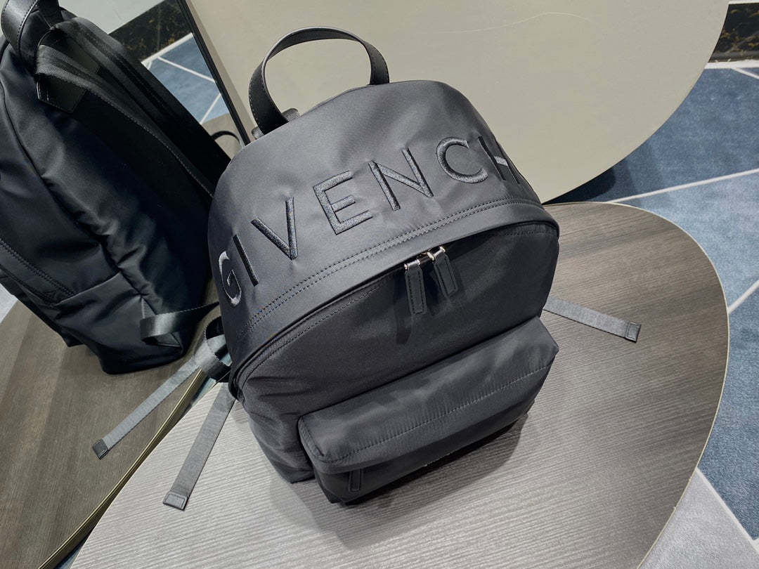 gv Essentiel U Backpack Black For Men, Men&#8217;s Backpacks 17in/43cm GVC