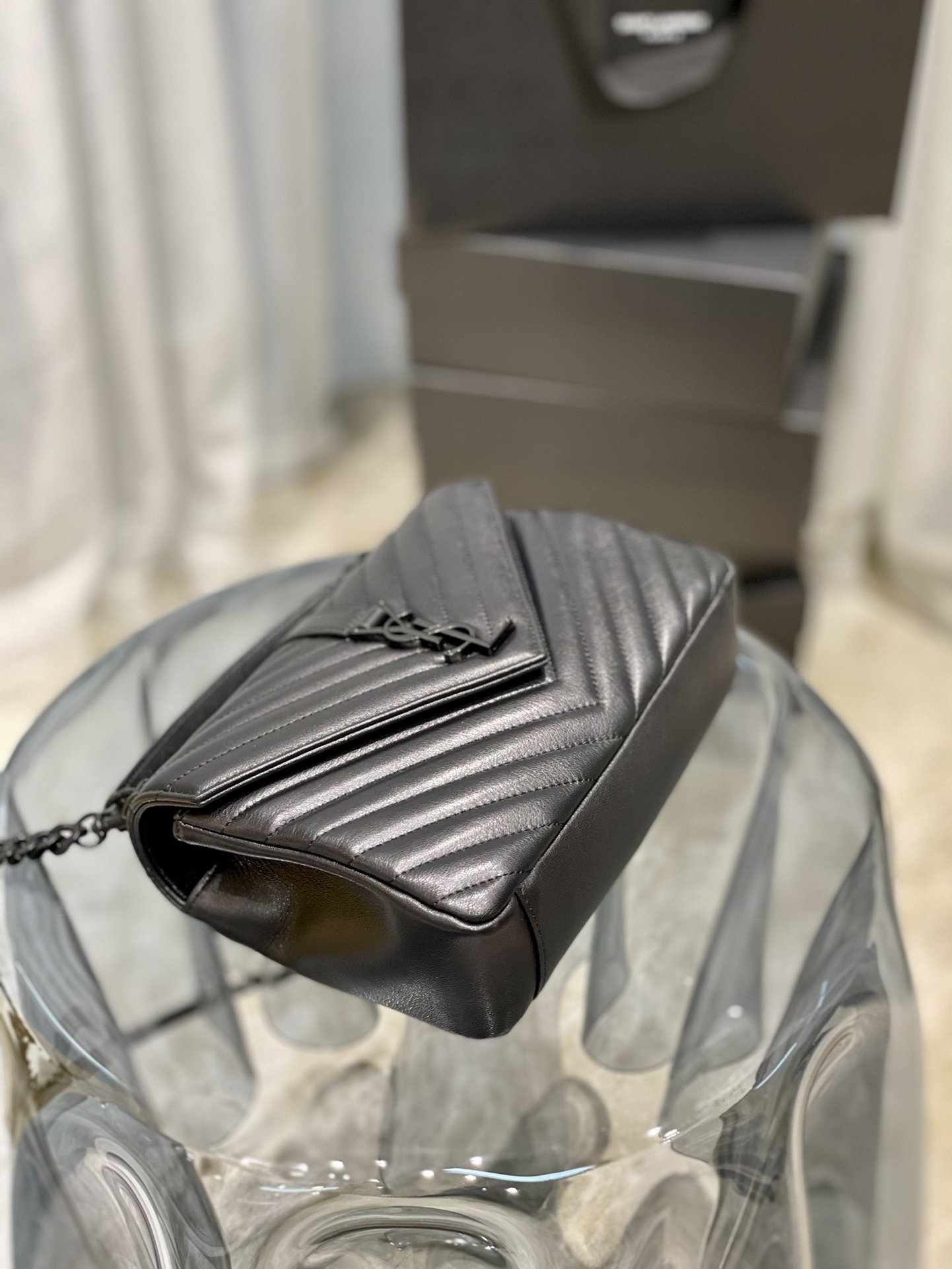 YSL COLLEGE MEDIUM CHAIN BAG IN QUILTED LEATHER BLACK NOIR 24CM 600279BRM081000