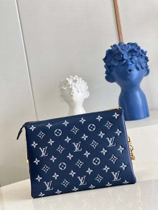 LUV NAVY BLUE COUSSIN PM 26CM