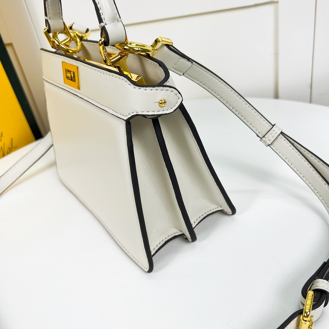 FD PEEKABOO ISEEU PETITE WHITE 8BN335ABVEF0QVL